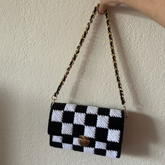 Handmade Plush Yarn Bag – Black & White Checkerboard - Picture 10 of 10